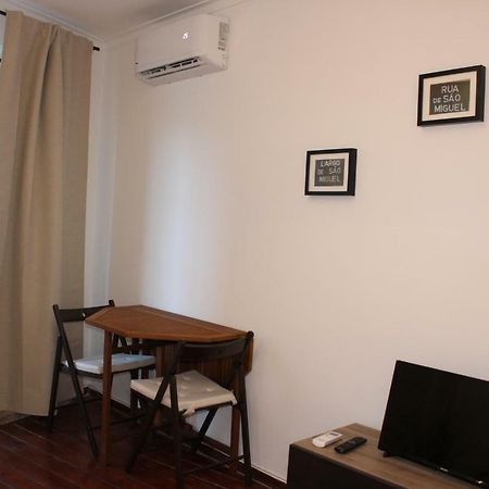 Apartamento S. Miguel Alfama Lisbon Luaran gambar