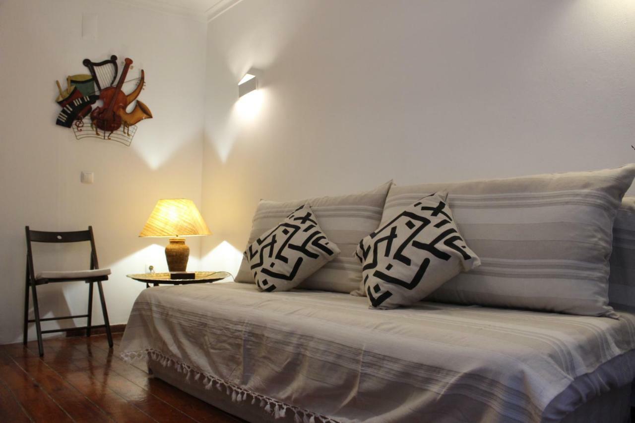 Apartamento S. Miguel Alfama Lisbon Luaran gambar
