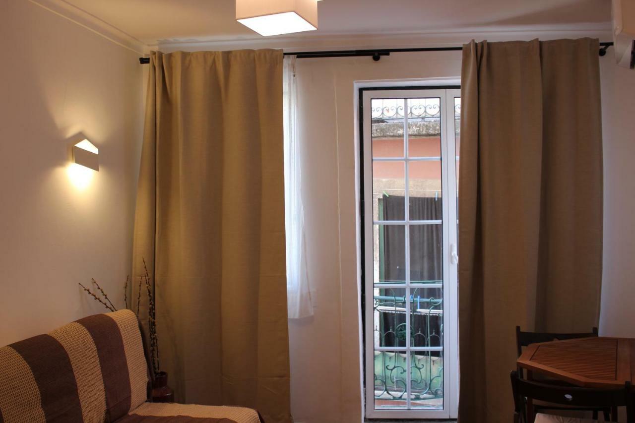 Apartamento S. Miguel Alfama Lisbon Luaran gambar